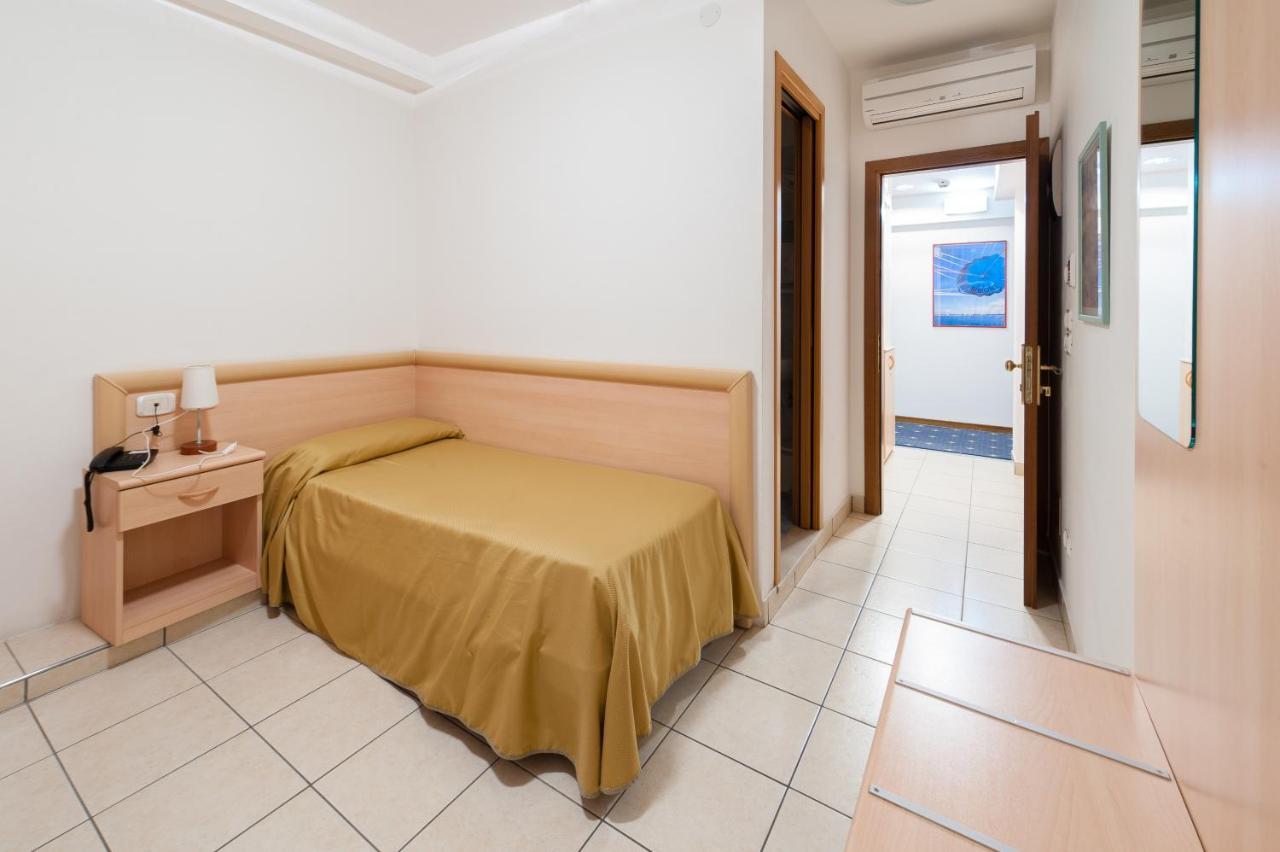 Hotel Garni Losanna Bibione Eksteriør bilde