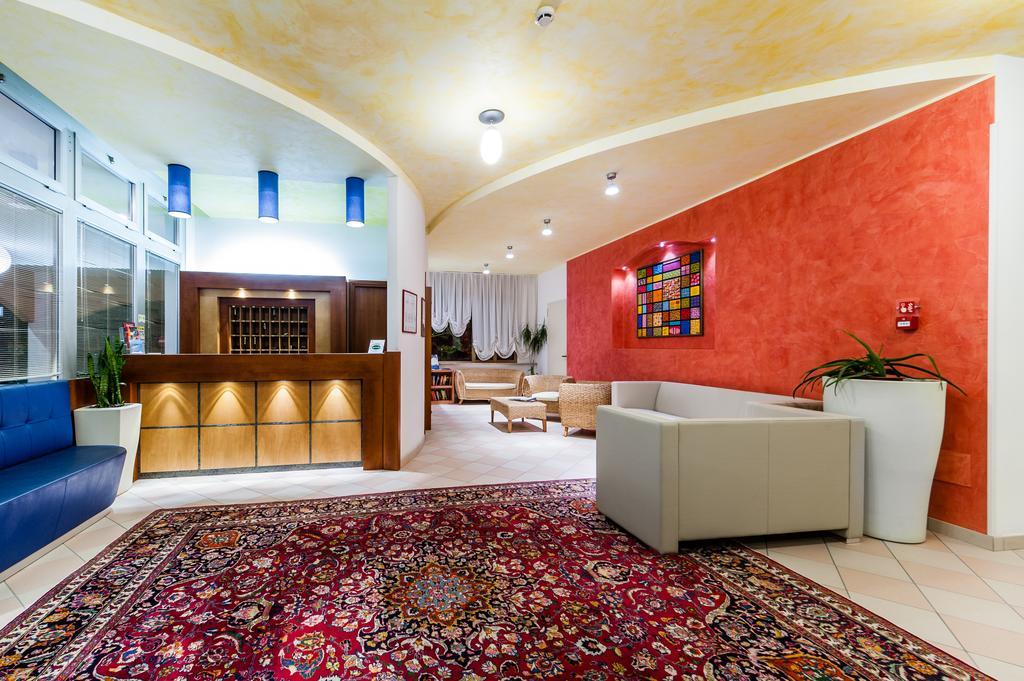 Hotel Garni Losanna Bibione Eksteriør bilde
